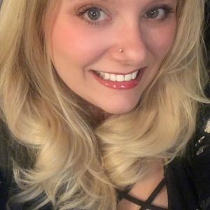Meet your Posher, Christina